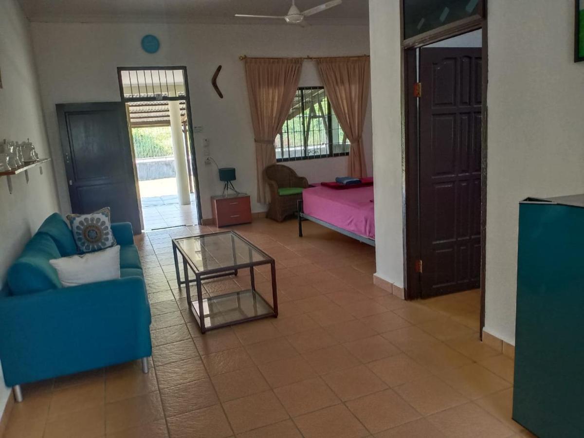 Mb Camp Singkil Otel Gosongtelaga Dış mekan fotoğraf