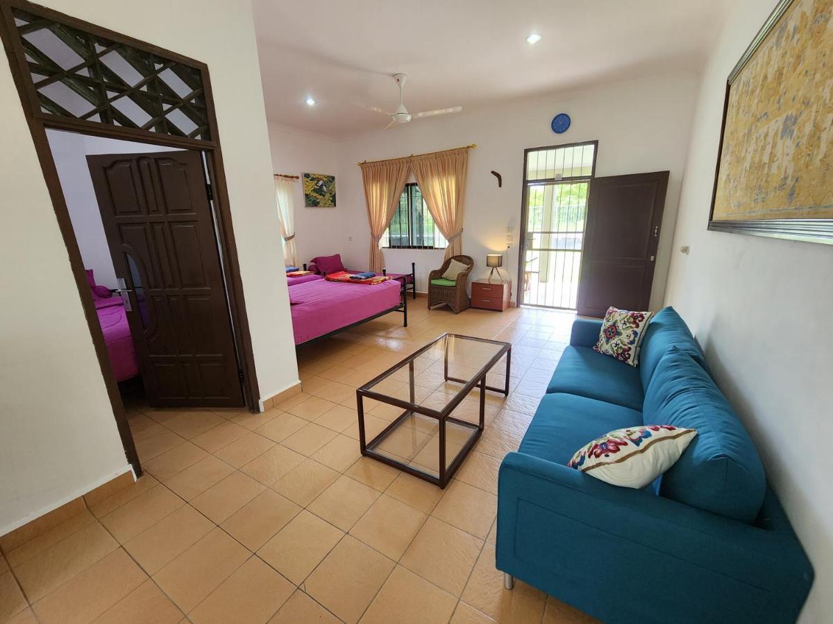 Mb Camp Singkil Otel Gosongtelaga Dış mekan fotoğraf